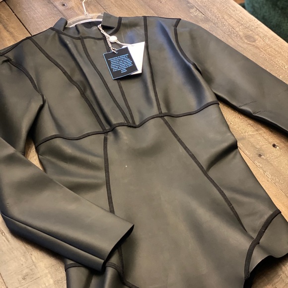 Designer Mikoh Swin suit - Picture 3 of 5